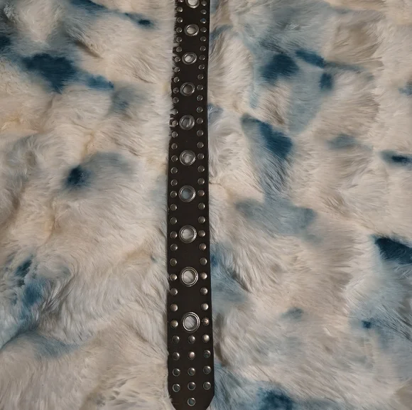 Source Unknown Brown Studded Grommet Belt - Picture 4 of 6